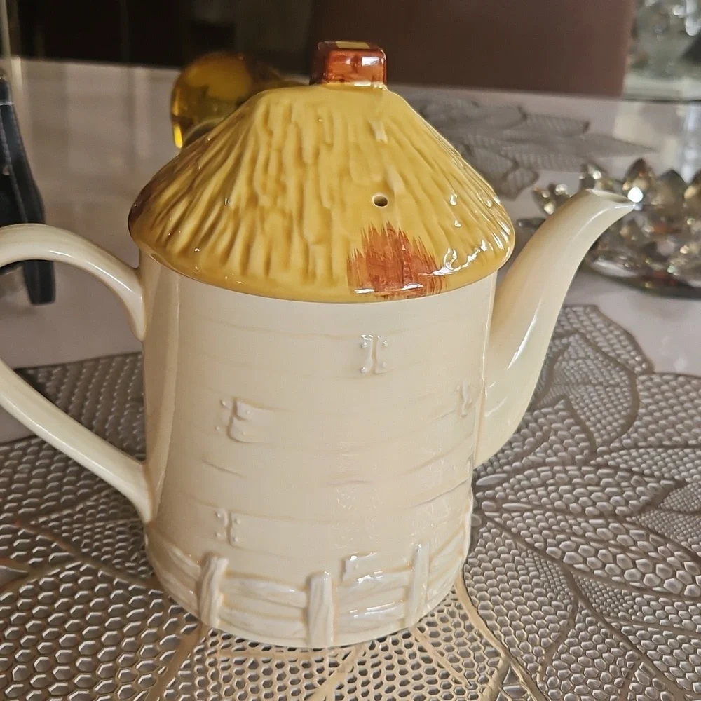 Tea Pot Vintage MARKS & Rosenfeld cottage Fair Yellow Perfect Cond. 1960-70
